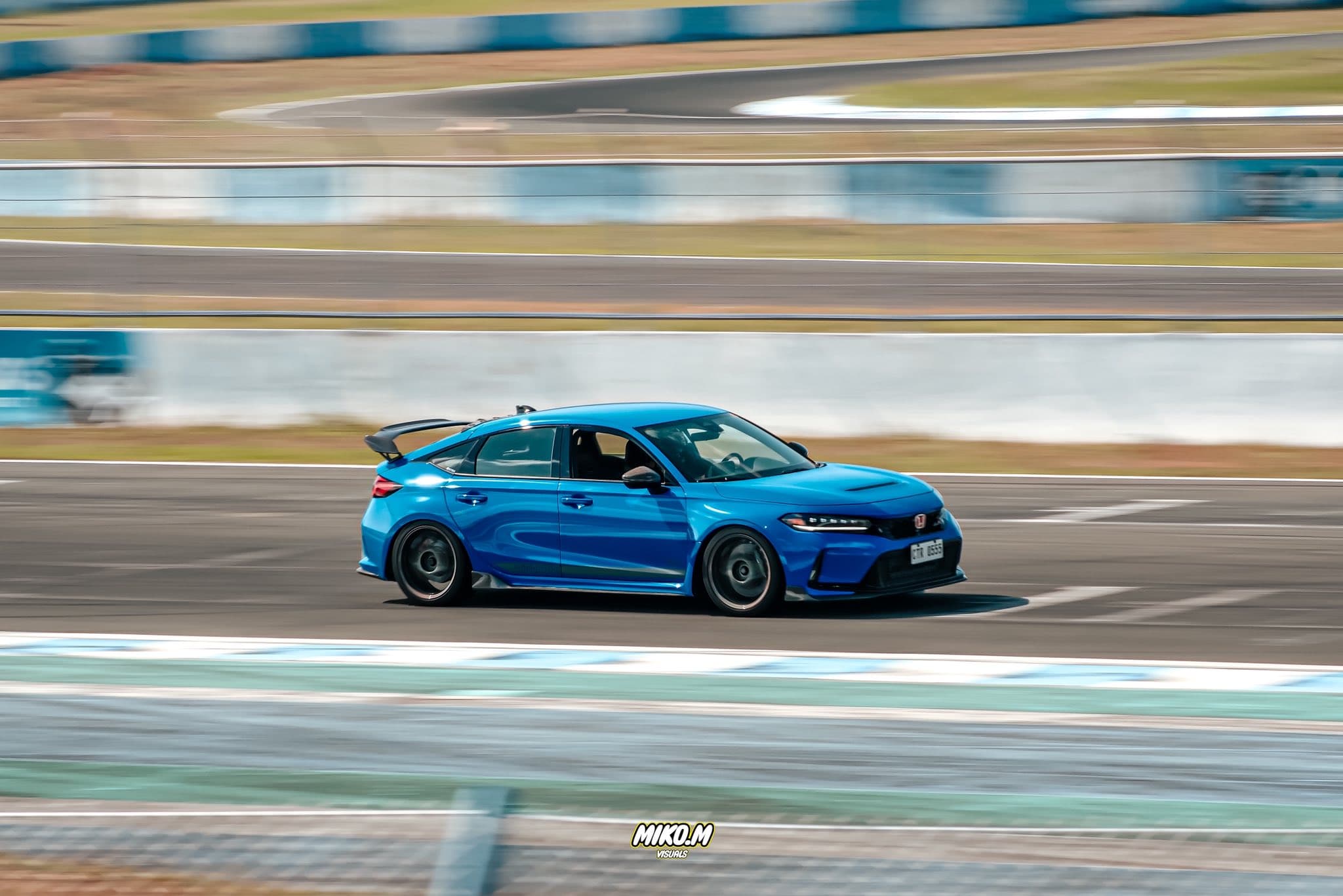 Honda Civic Type R at speed